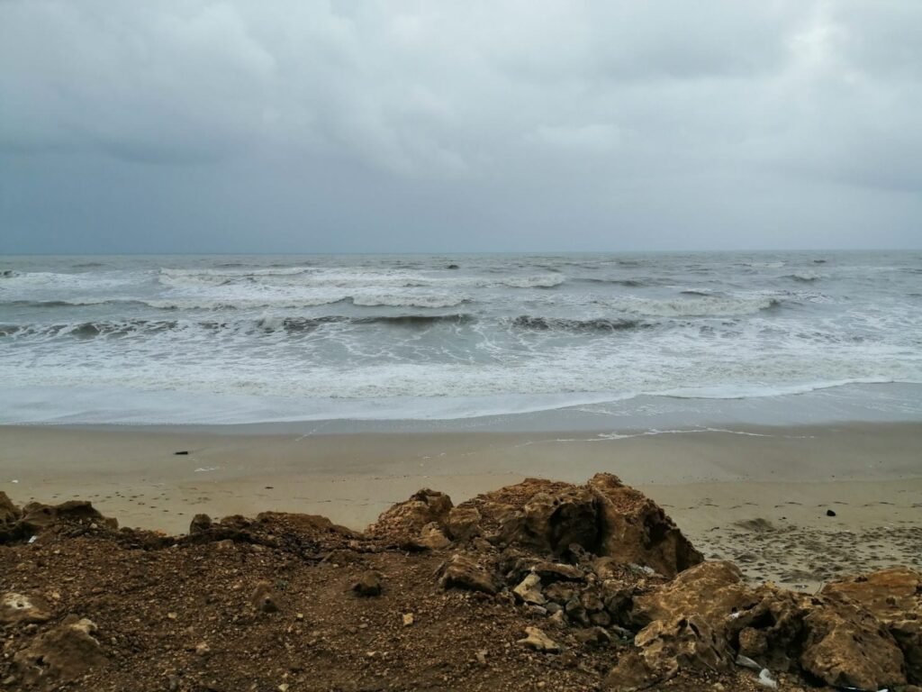 Ormara Beach aur Kund Malir Travel Guide